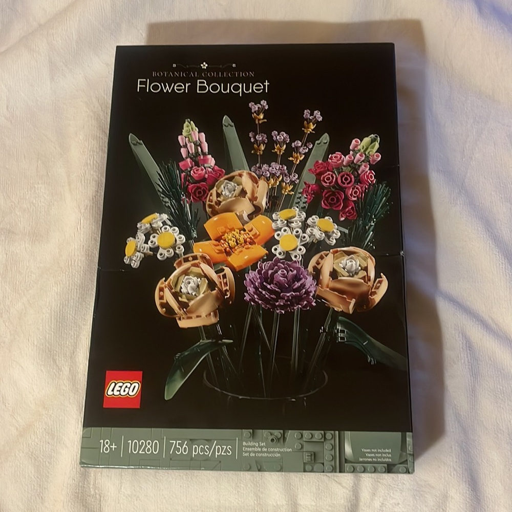LEGO Botanical collection flower bouquet 756pcs BRAND NEW never opened 18+